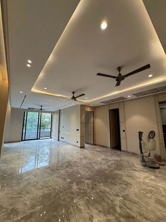 4 BHK + Prayer Room,Servant Room,Study Room,Extra Room,Store Room 3600 Sq.Ft. Apartment in DLF Queens Court
