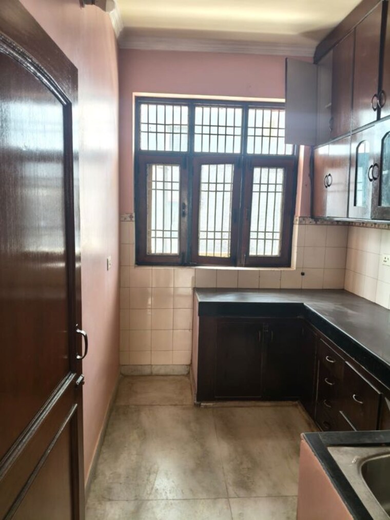 Kitchen, sector 9 2 Bedroom 1450 Sq.Ft. Builder Floor In Sector 9 Gurgaon 10576868