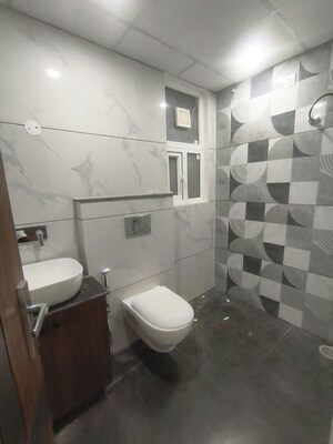 Bathroom in 3 BHK Apartment at Ghazipur – for Rent