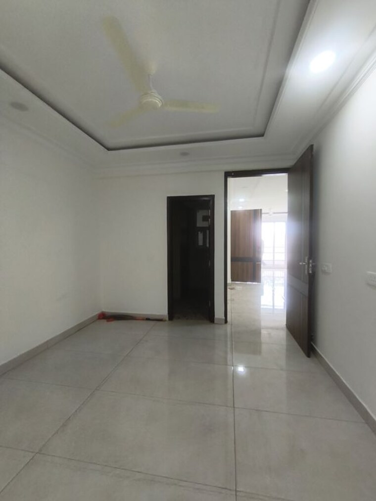 Room, ghazipur 3 Bedroom 225 Sq.Ft. Apartment In Ghazipur Zirakpur 10576867