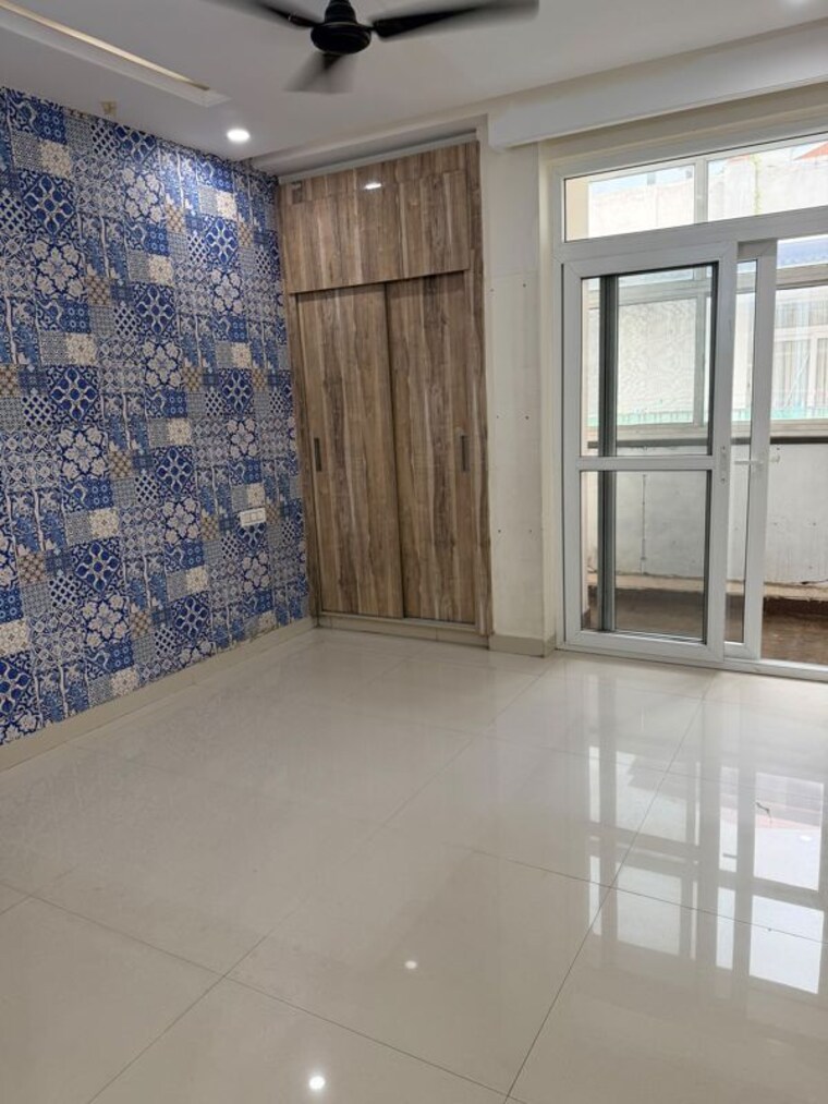 Room, skyline-park 3 Bedroom 1800 Sq.Ft. Apartment In Vip Road Zirakpur 10576873