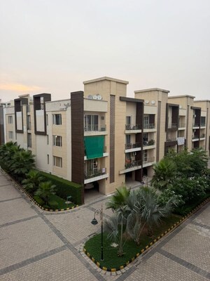 2 BHK Apartment For Rent in Highland Park Chandigarh, Bhabat