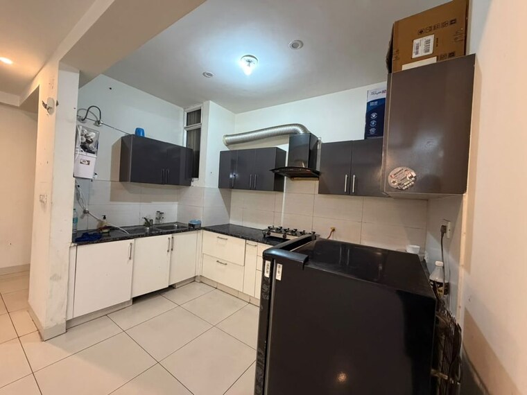 Kitchen, highland-park-chandigarh 2 Bedroom 1800 Sq.Ft. Apartment In Bhabat Zirakpur 10576877
