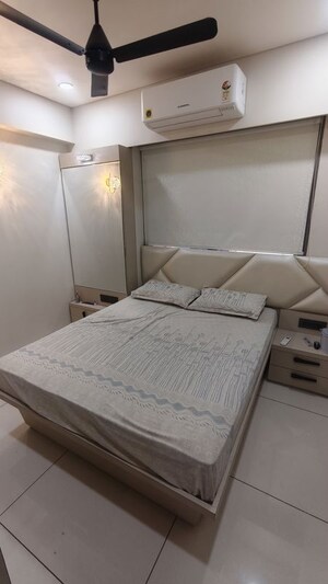 Bedroom in 3 BHK Apartment at Naranpura – for Rent
