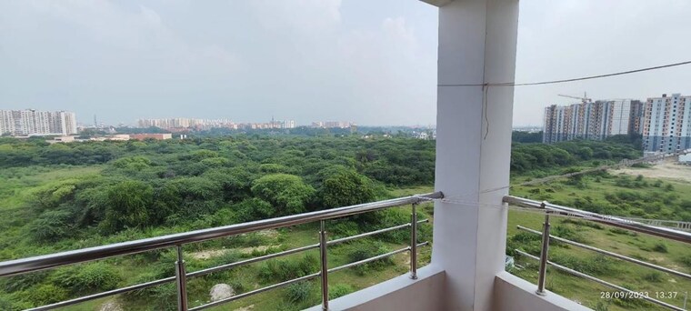 Balcony, upavp-sbi-enclave 3 Bedroom 1500 Sq.Ft. Apartment In Indira Nagar Lucknow 10576889