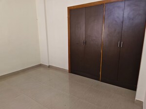 Room in 2 BHK Apartment at Runwal Regency, Majiwada – for Rent
