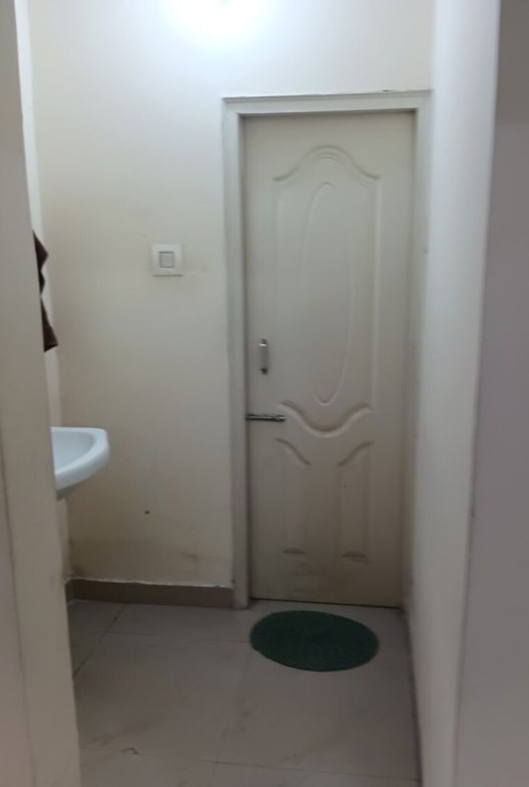 Bathroom, sri-ram-gold-line-residency 2 Bedroom 1100 Sq.Ft. Apartment In Faizabad Road Lucknow 10576904