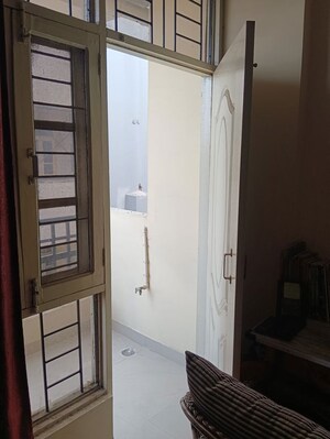 Room in 2 BHK Apartment at Sri Ram Gold Line Residency, Faizabad Road – for Rent