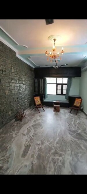 Room in 3 BHK Apartment at Vasant Kunj – for Rent