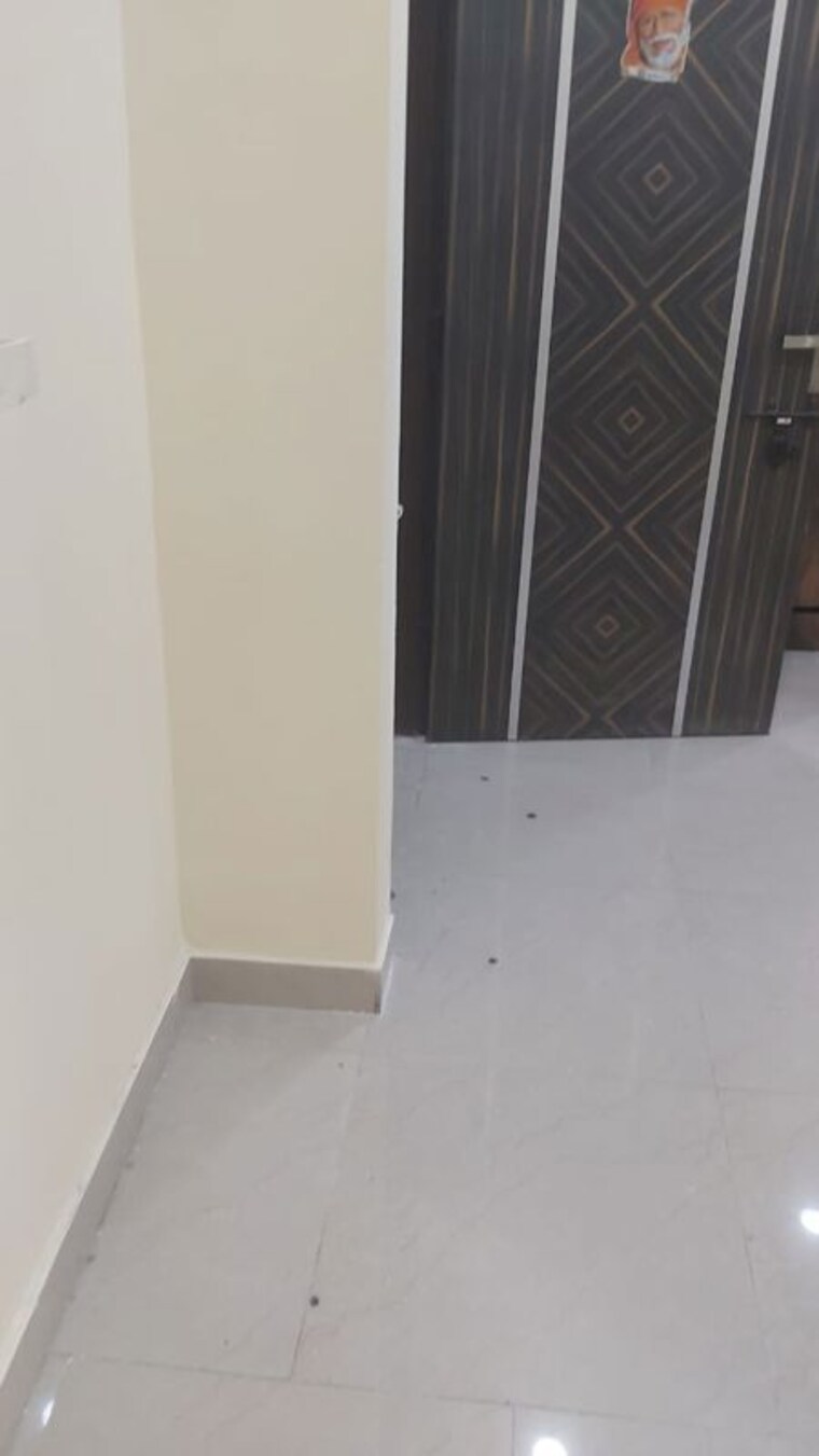 Room, mayur vihar 2.5 Bedroom 800 Sq.Ft. Builder Floor In Mayur Vihar Delhi 10576912