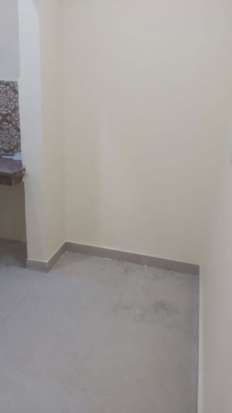 Room, mayur vihar 2.5 Bedroom 800 Sq.Ft. Builder Floor In Mayur Vihar Delhi 10576912