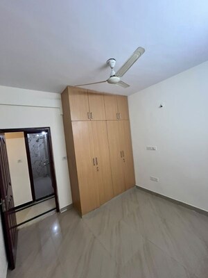 Room in 2 BHK Apartment at Canopy Camelot, Richmond Town – for Rent