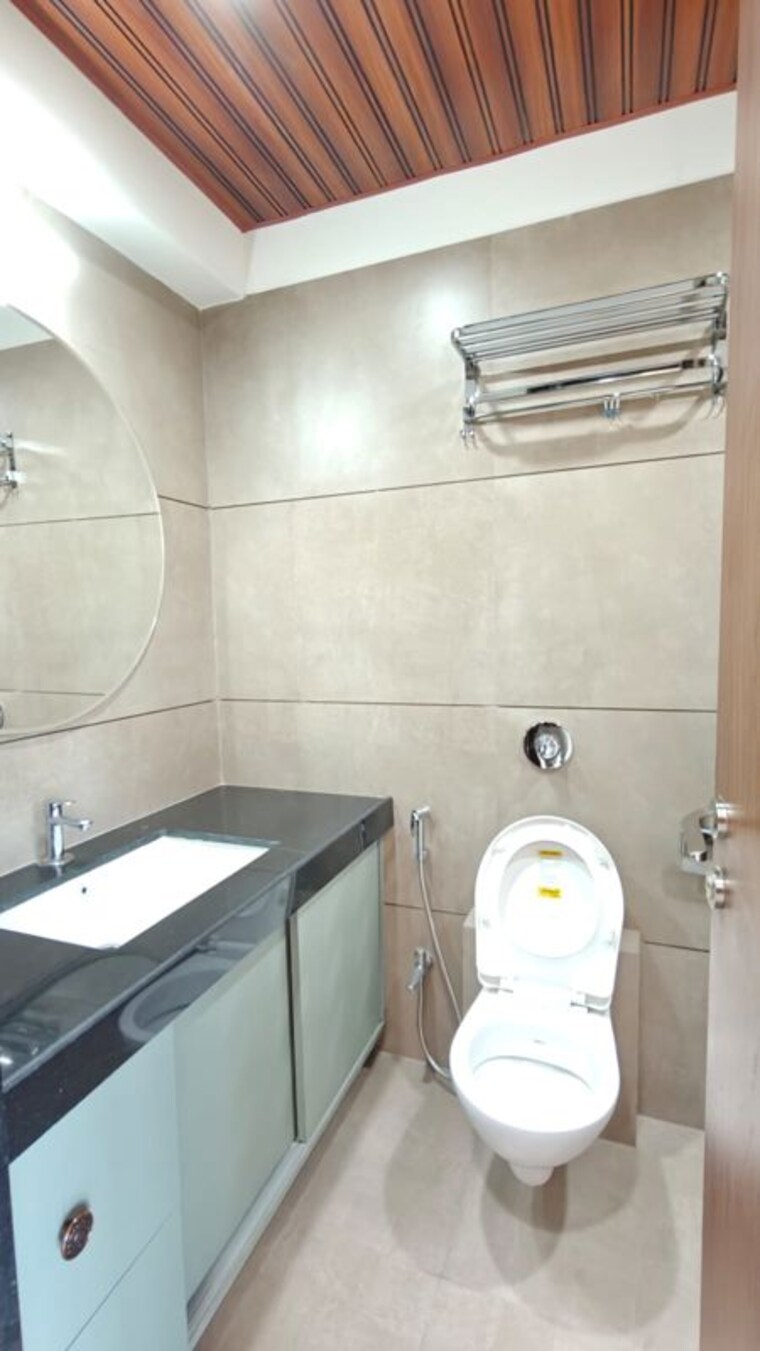 Bathroom, kanchan-osian-one-and-only 3 Bedroom 1500 Sq.Ft. Apartment In Koregaon Park Pune 10576936