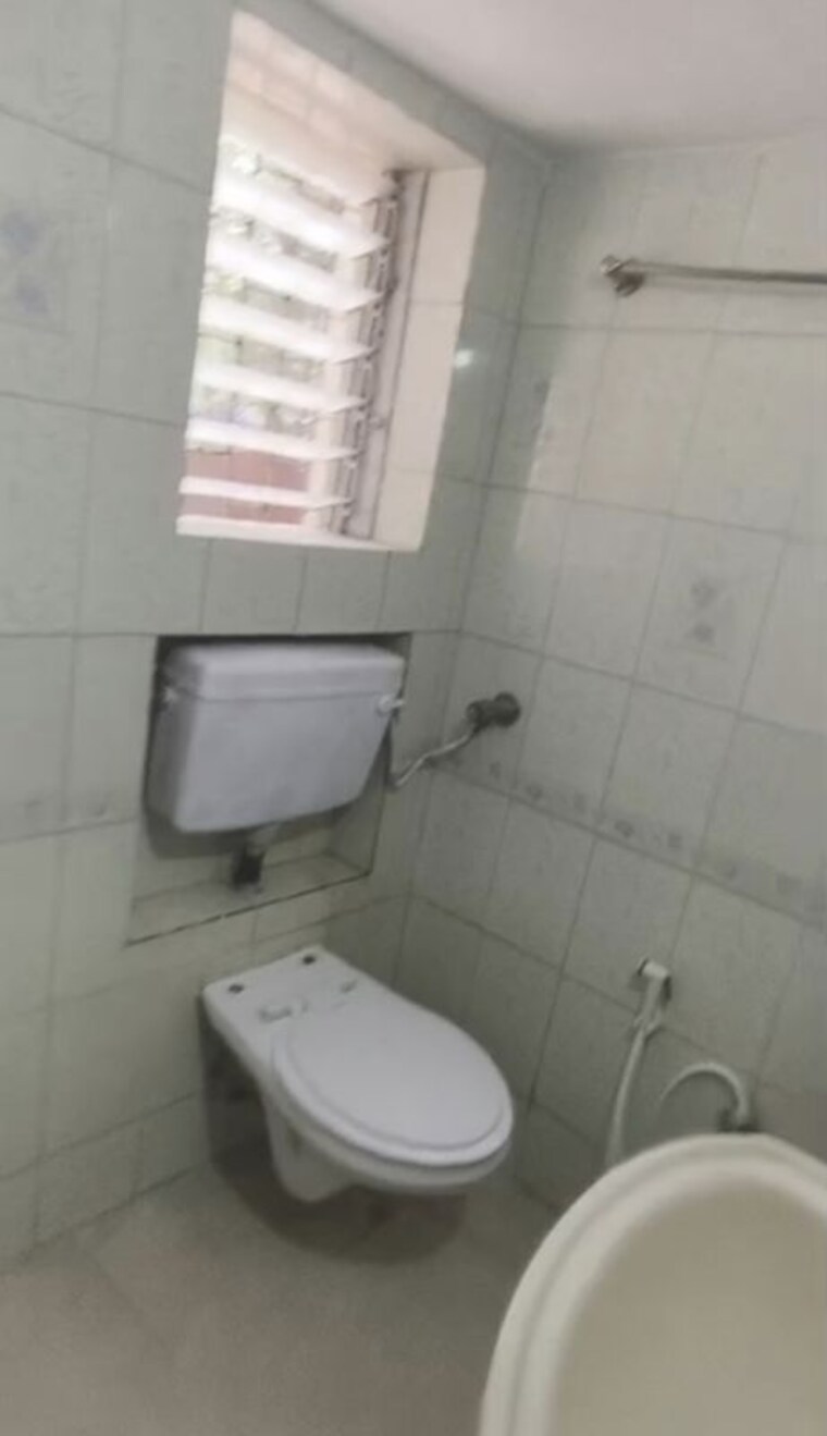 Bathroom, priyank-apartment 1 Bedroom 450 Sq.Ft. Apartment In Andheri East Mumbai 10576949