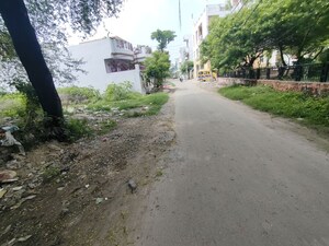 Parking in 2 BHK Independent House at Vrindavan Yojna – for Sale