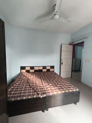 Bedroom in 2 BHK Apartment at Ghazipur – for Rent