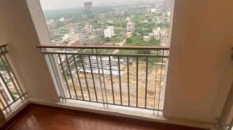 Balcony, gomti nagar 4 Bedroom 2650 Sq.Ft. Apartment In Gomti Nagar Lucknow 10576998