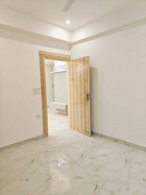 Room in 2 BHK Apartment at Freedom Fighters Enclave – for Rent