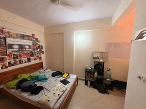Bedroom in 2 BHK Apartment at Sreenidhi Apartment Richmond Town, Richmond Town – for Rent