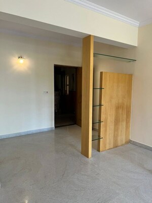 2 BHK Apartment For Rent in Langford Court, Langford Town