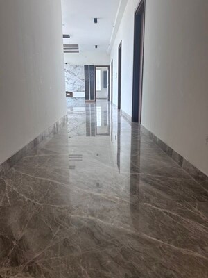 Room in 3.5 BHK Apartment at Prestige Fairfield, Rmv 2nd Stage – for Rent