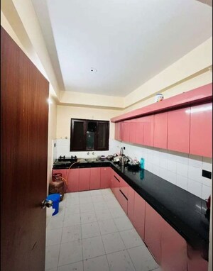 Kitchen in 3 BHK Apartment at Gomti Nagar – for Rent