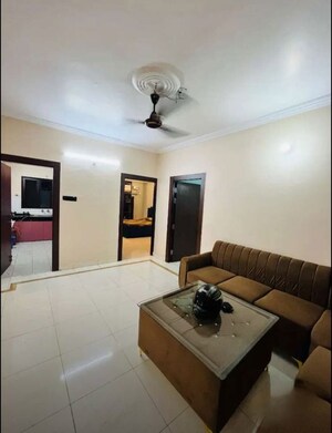 Living Room in 3 BHK Apartment at Gomti Nagar – for Rent