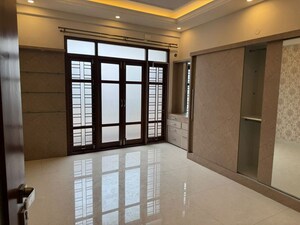 Room in 3 BHK Apartment at Arafa Abode, Cooke Town – for Rent