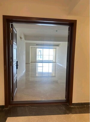 Room in 4 BHK Apartment at Prestige White Meadows, Whitefield – for Rent
