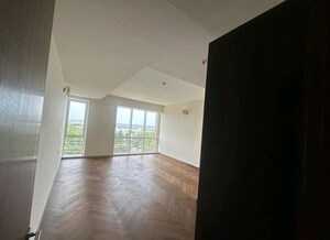 Room in 4 BHK Apartment at Prestige White Meadows, Whitefield – for Rent