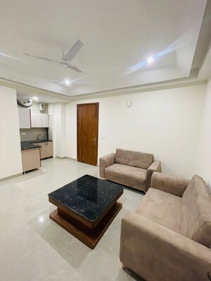 Living Room in 1 BHK Builder Floor at Sector 39 – for Rent