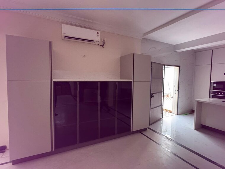 Room, defence colony 5 Bedroom 5400 Sq.Ft. Independent House In Defence Colony Bangalore 10444207
