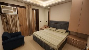 1 RK Builder Floor For Rent in Sector 30