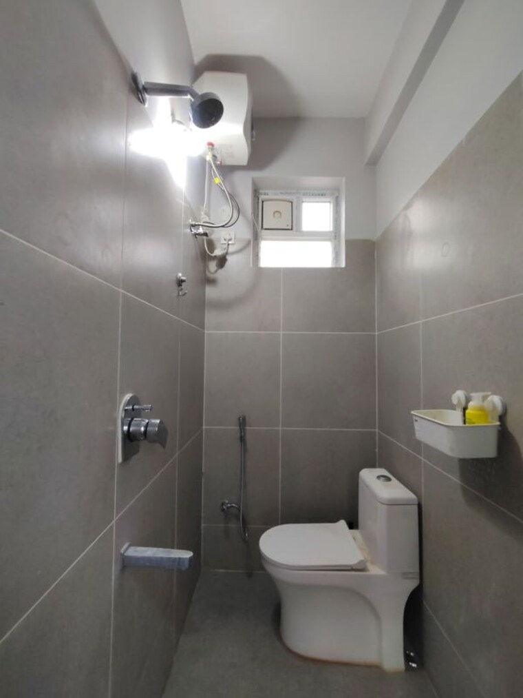 Bathroom, golden-tulip-kondapur 1 Bedroom 550 Sq.Ft. Apartment In Kondapur Hyderabad 10577065