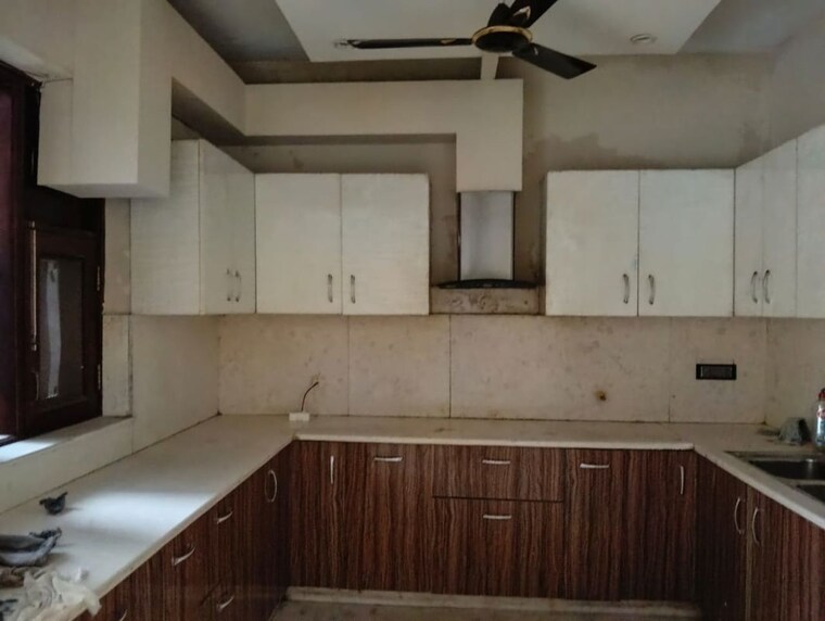 Kitchen, sector 15 2 Bedroom 2000 Sq.Ft. Builder Floor In Sector 15 Gurgaon 10577098