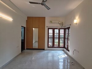 Room in 4 BHK Villa at Prestige Ozone, Whitefield – for Rent