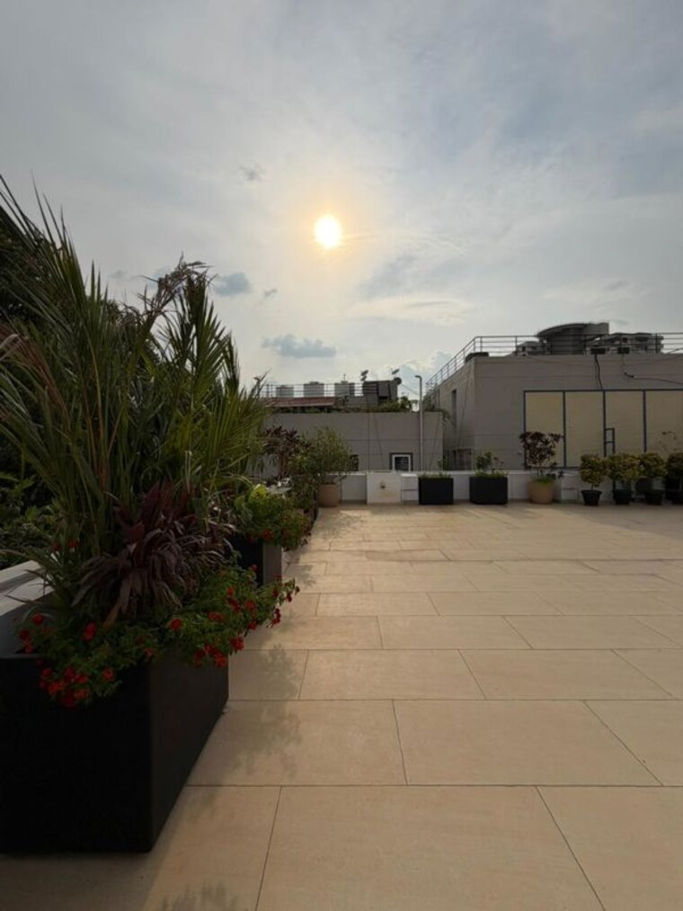  Parking, gold-platz 3.5 Bedroom 4300 Sq.Ft. Apartment In Richmond Town Bangalore 10390809