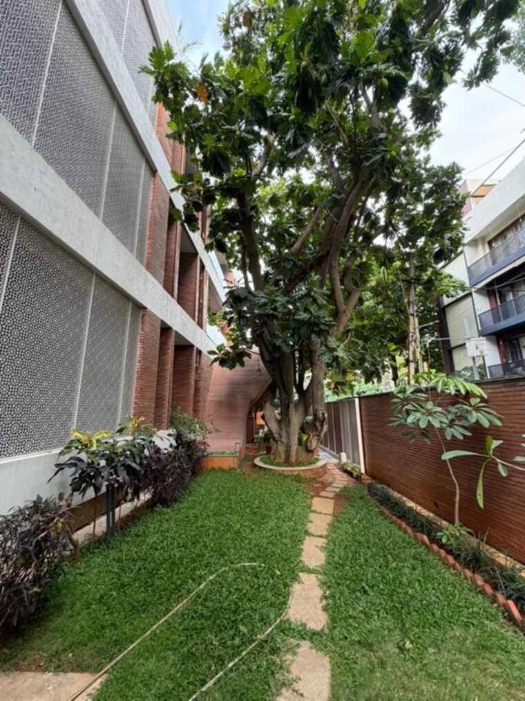 Garden, gold-platz 3.5 Bedroom 4300 Sq.Ft. Apartment In Richmond Town Bangalore 10390809