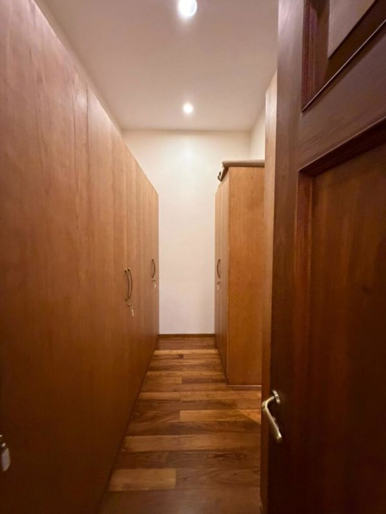 Room, gold-platz 3.5 Bedroom 4300 Sq.Ft. Apartment In Richmond Town Bangalore 10390809