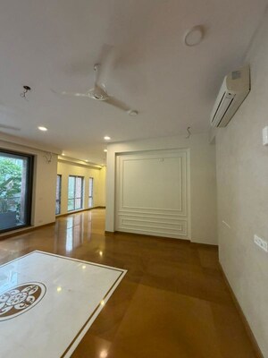 Bathroom in 3.5 BHK Apartment at Gold Platz, Richmond Town – for Rent