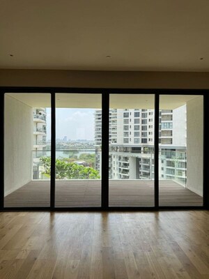 Room in 4 BHK Apartment at Embassy Lake Terrace, Hebbal – for Rent