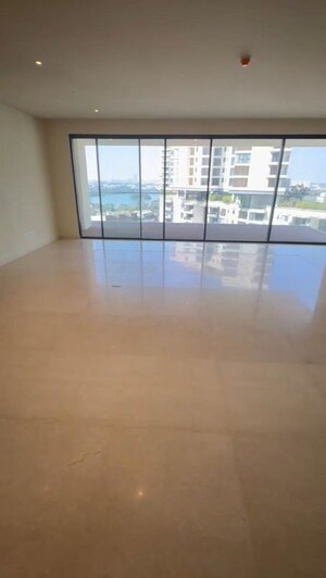 Room in 4 BHK Apartment at Embassy Lake Terrace, Hebbal – for Rent