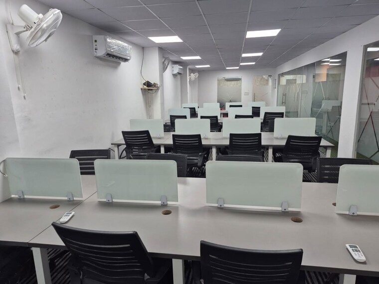 Team Area, sector 4 Commercial Office Space 1500 Sq.Ft. In Sector 4 Noida 10577115