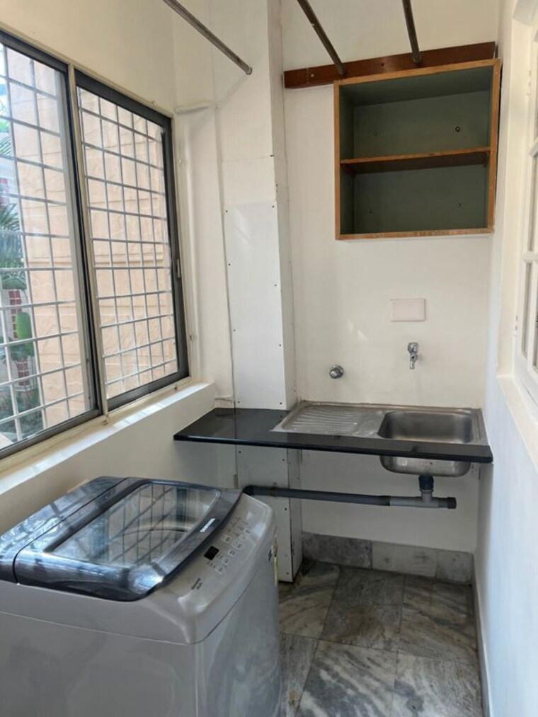 Kitchen, embassy-palace 3 Bedroom 2660 Sq.Ft. Apartment In Cunningham Road Bangalore 10390505