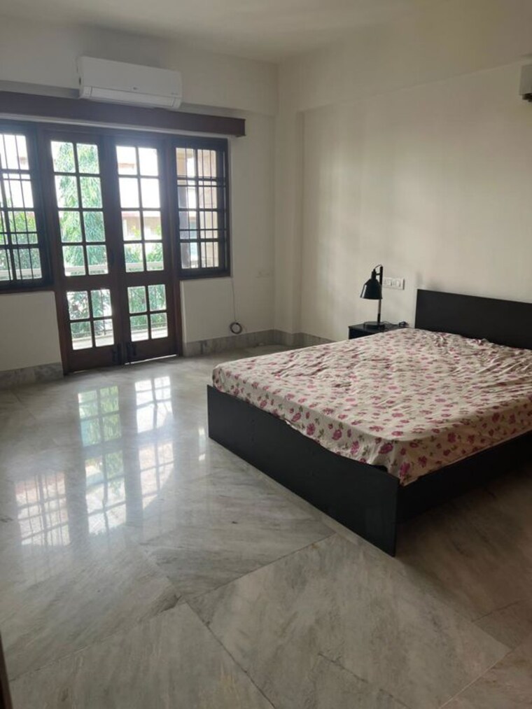 Bedroom, embassy-palace 3 Bedroom 2660 Sq.Ft. Apartment In Cunningham Road Bangalore 10390505
