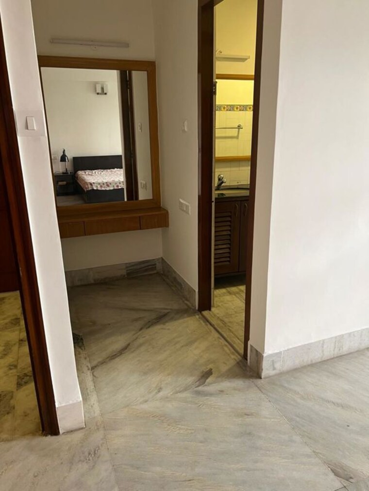 Room, embassy-palace 3 Bedroom 2660 Sq.Ft. Apartment In Cunningham Road Bangalore 10390505