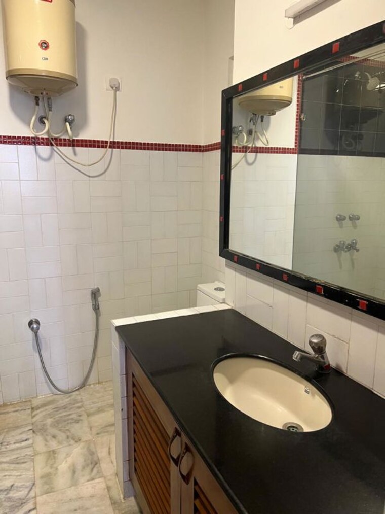Kitchen, embassy-palace 3 Bedroom 2660 Sq.Ft. Apartment In Cunningham Road Bangalore 10390505