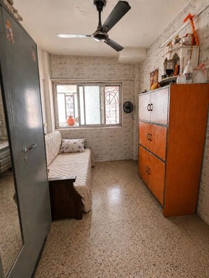 Living Room in 1.5 BHK Apartment at Veera Desai Industrial Estate – for Rent