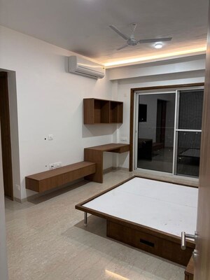 Room in 4 BHK Apartment at SNN Clermont, Hebbal – for Rent