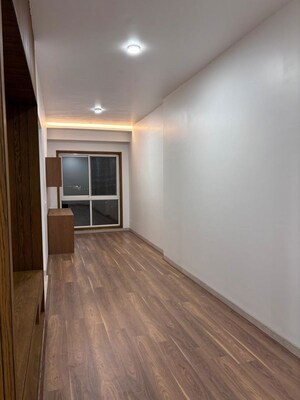 Room in 4 BHK Apartment at SNN Clermont, Hebbal – for Rent